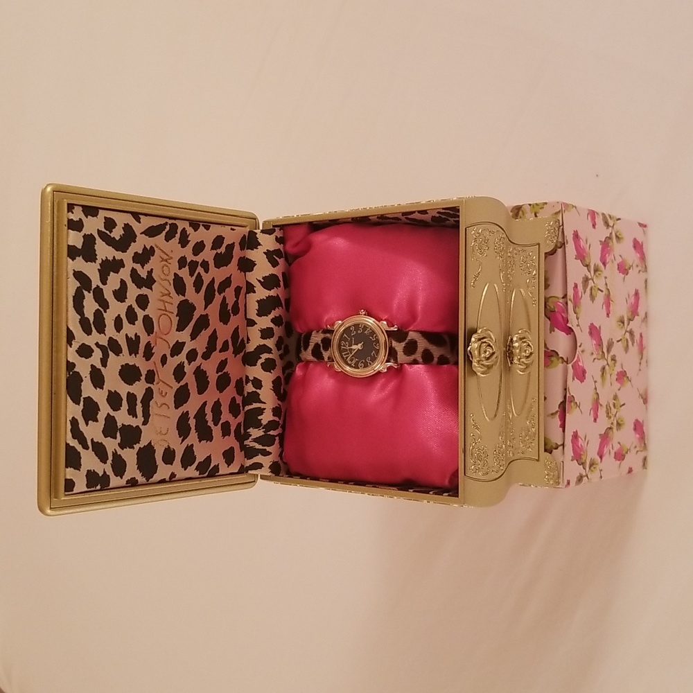 💝Betsey Johnson Tassel Watch w/ Leopard Print Band - Picture 2 of 11
